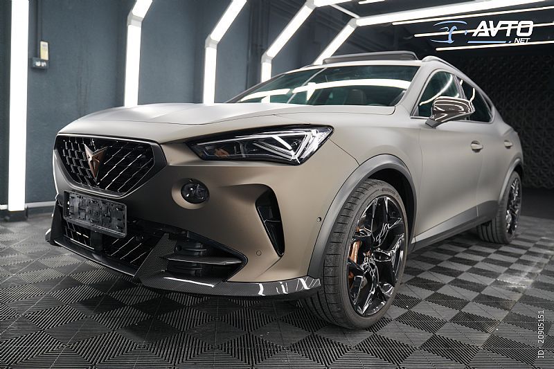 Cupra Formentor VZ5 2.5 TSI Bronze Century